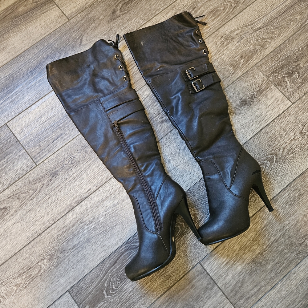 Elegant Dark Brown Knee-High Boots